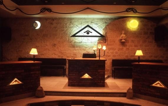 Como tornar-se maçom.  (Na França, é claro…)