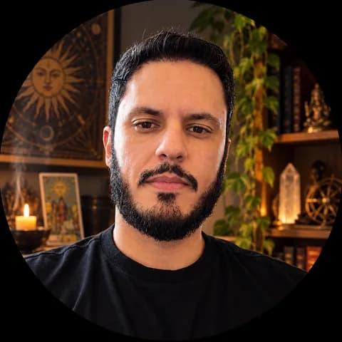 Foto de Thiago, tarólogo