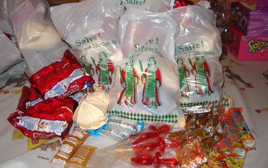 O Doce de Cosme Damião: entre sincretismo afro-católico e a recusa evangélica